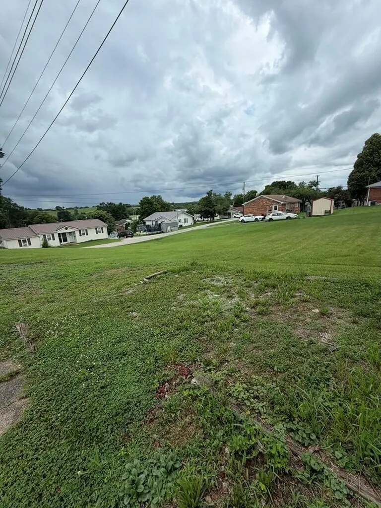 111 Highland Avenue Flemingsburg KY 41041
