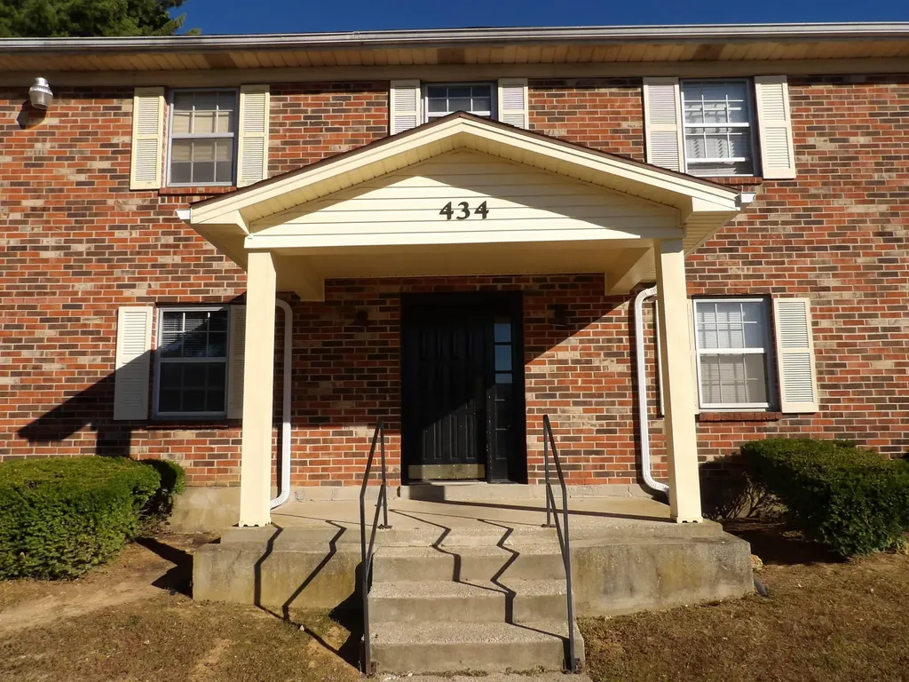 434 Harrodswood Road Frankfort KY 40601