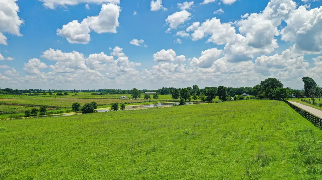 1 Glenn Road Paris KY 40361