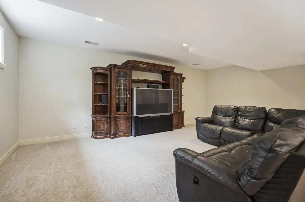 337 Hawthorne Drive Nicholasville KY 40356
