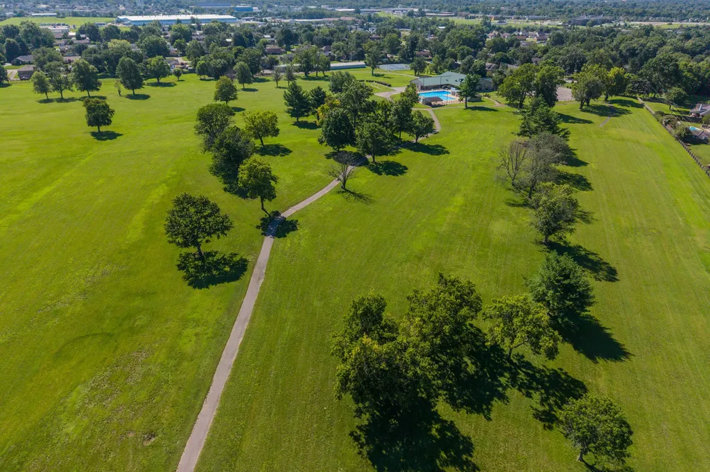 337 Hawthorne Drive Nicholasville KY 40356