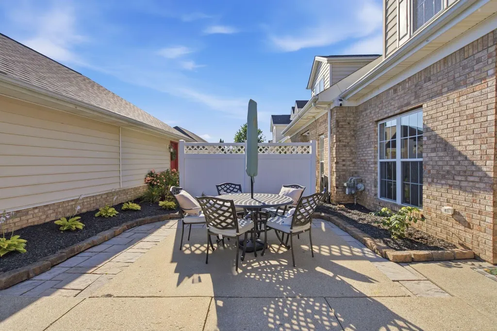 115 Stone Wall Path Georgetown KY 40324