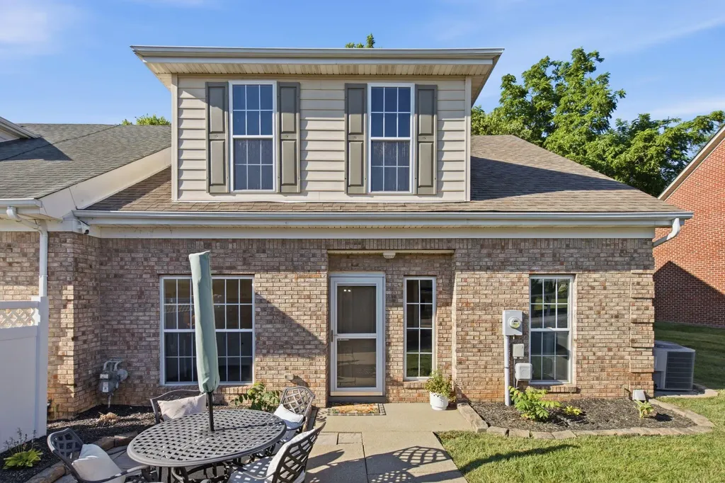 115 Stone Wall Path Georgetown KY 40324