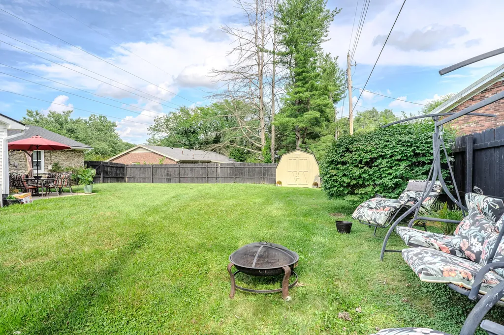 237 Hawthorne Drive Frankfort KY 40601