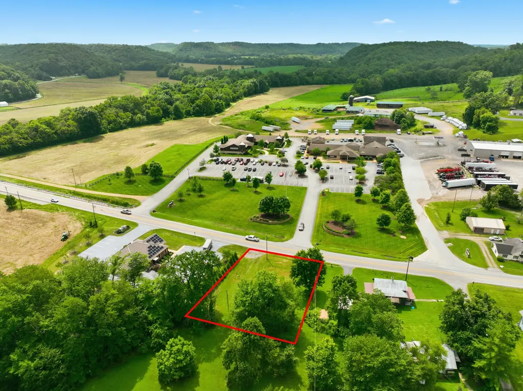 10706 U.s. 127 Dunnville KY 42528