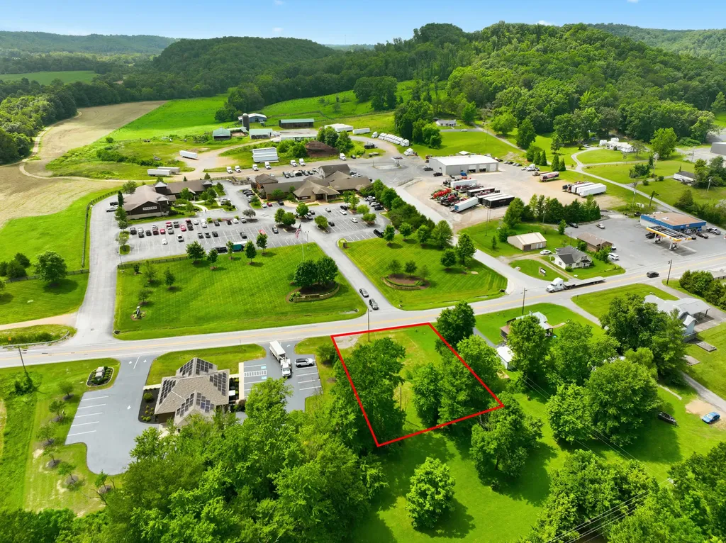 10706 U.s. 127 Dunnville KY 42528