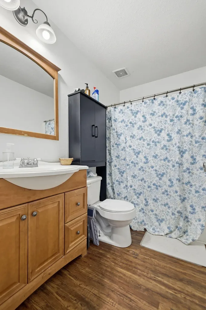 1326 Diuguid Drive Murray KY 42071