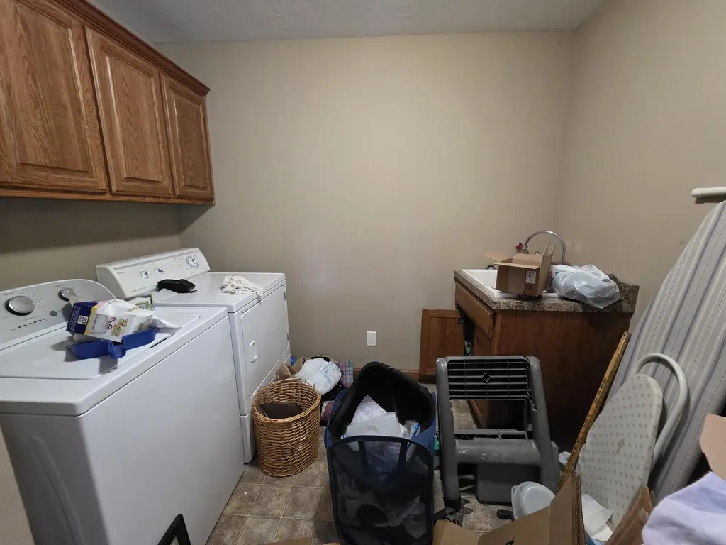 120 Pinecreek Lane Murray KY 42071