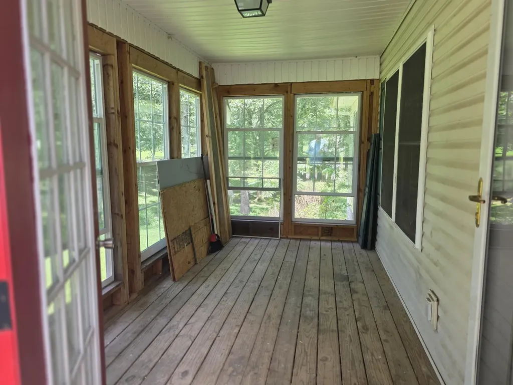 120 Pinecreek Lane Murray KY 42071