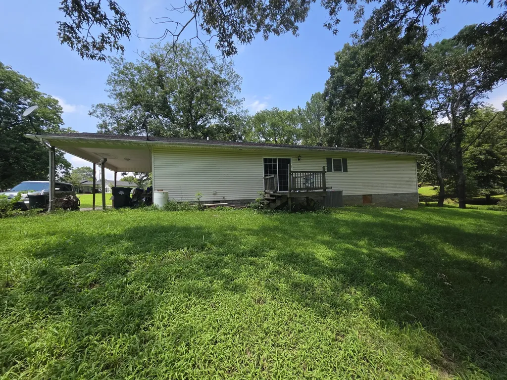 120 Pinecreek Lane Murray KY 42071