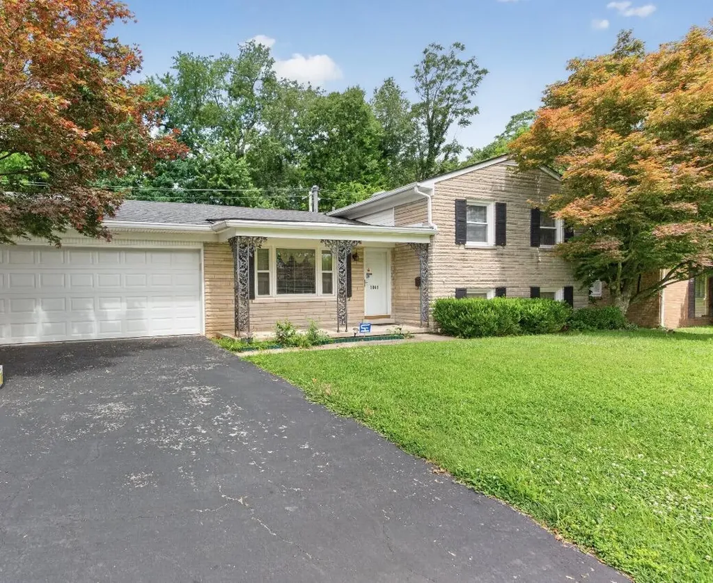 1041 Camellia Drive Lexington KY 40504