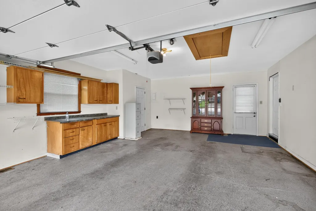 1041 Camellia Drive Lexington KY 40504