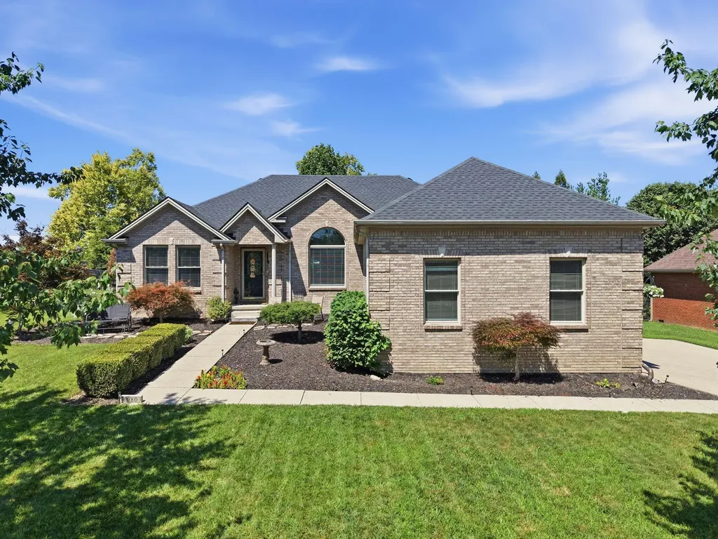 1080 Bay Colony Drive Richmond KY 40475