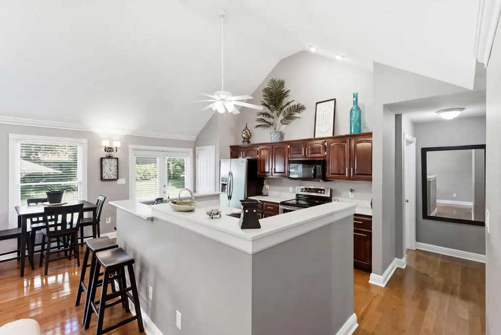 1080 Bay Colony Drive Richmond KY 40475