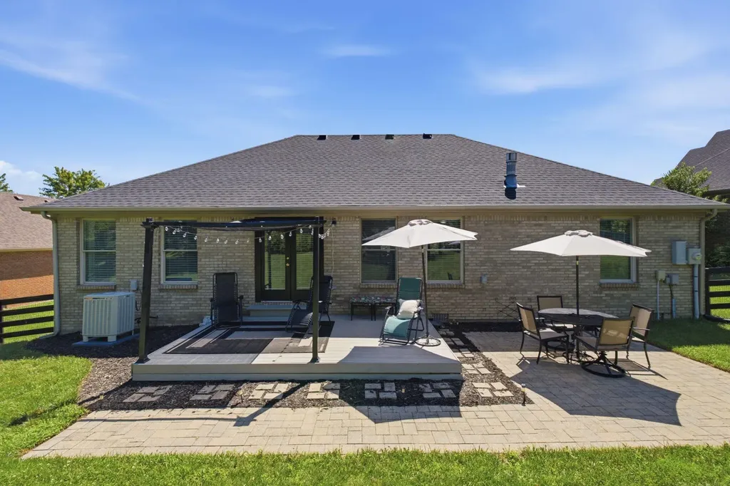 1080 Bay Colony Drive Richmond KY 40475
