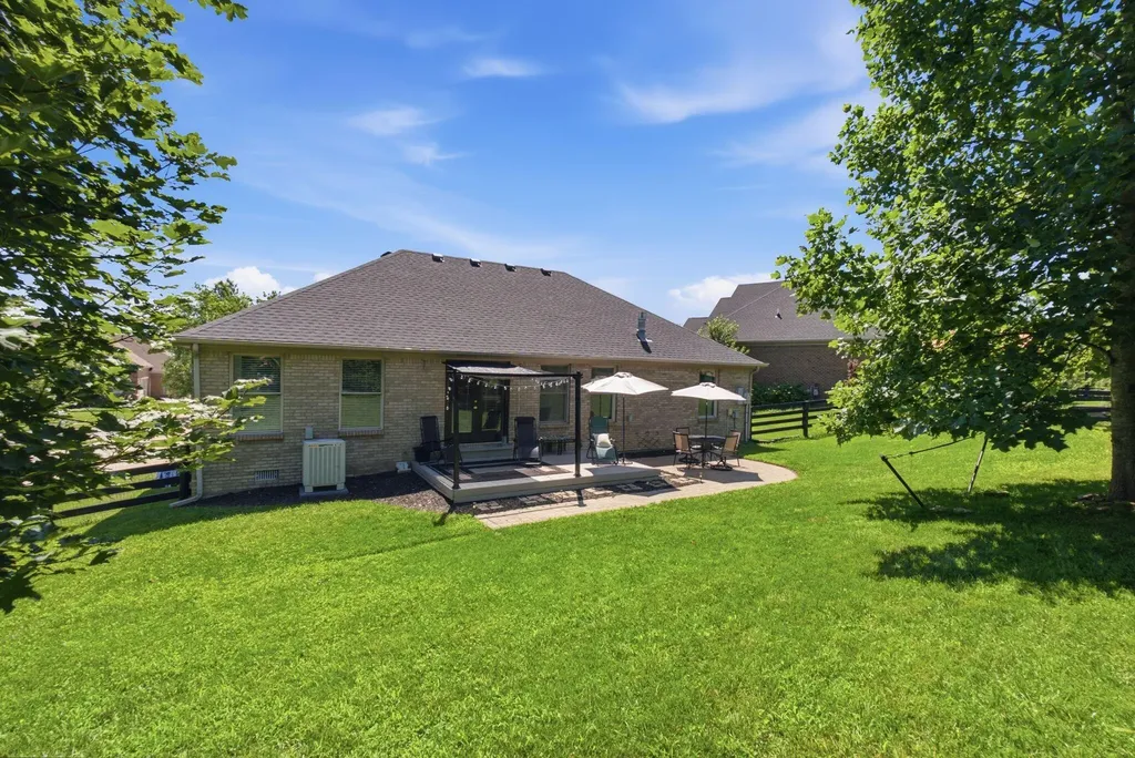 1080 Bay Colony Drive Richmond KY 40475