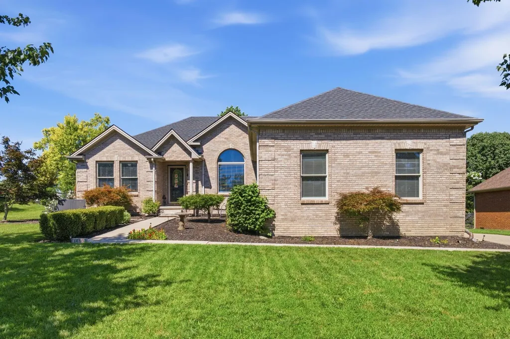 1080 Bay Colony Drive Richmond KY 40475