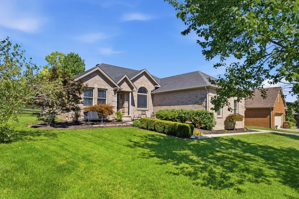 1080 Bay Colony Drive Richmond KY 40475