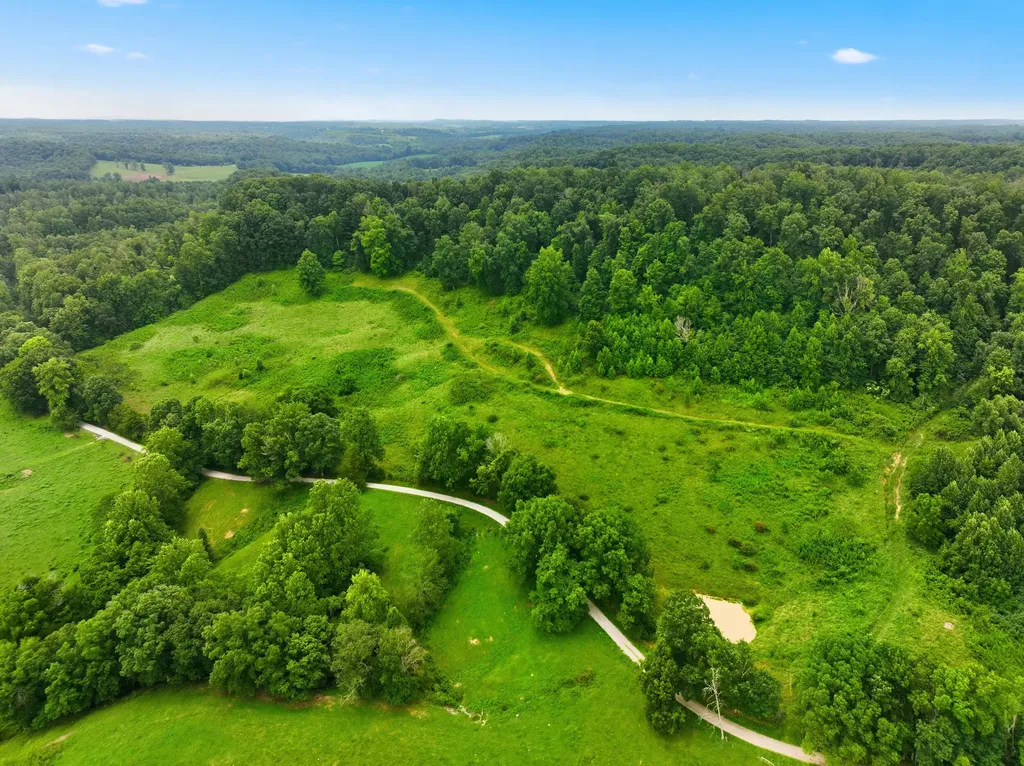 100-200 Coffey Road Dunnville KY 42528