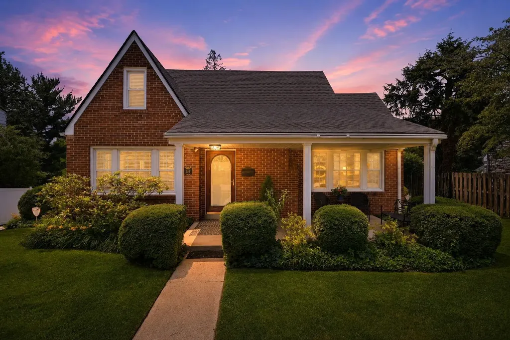 624 Blue Ash Drive Lexington KY 40503