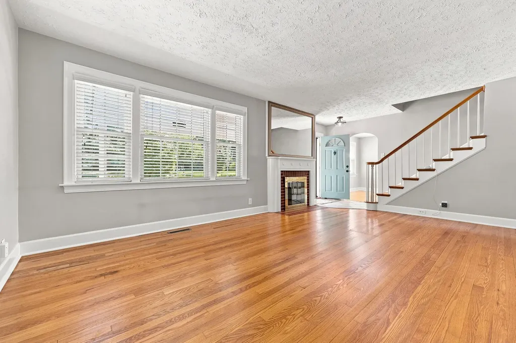 624 Blue Ash Drive Lexington KY 40503