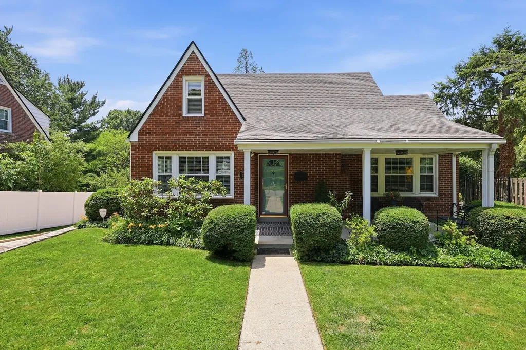 624 Blue Ash Drive Lexington KY 40503