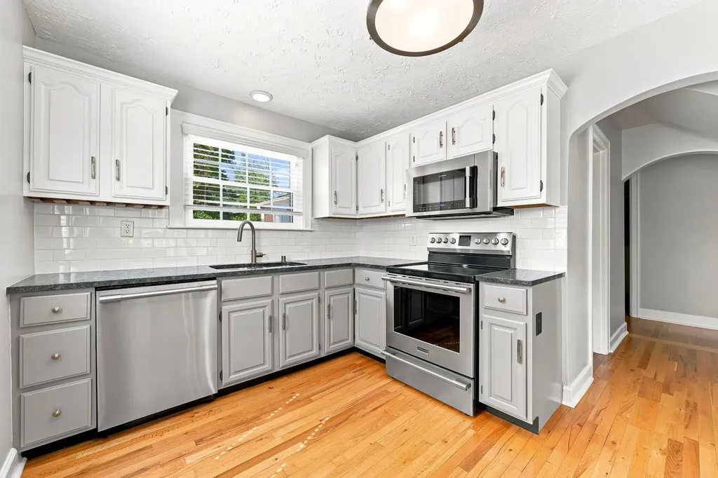 624 Blue Ash Drive Lexington KY 40503