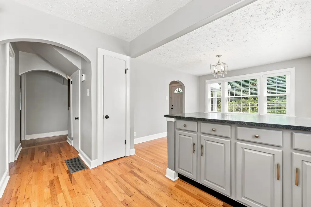 624 Blue Ash Drive Lexington KY 40503
