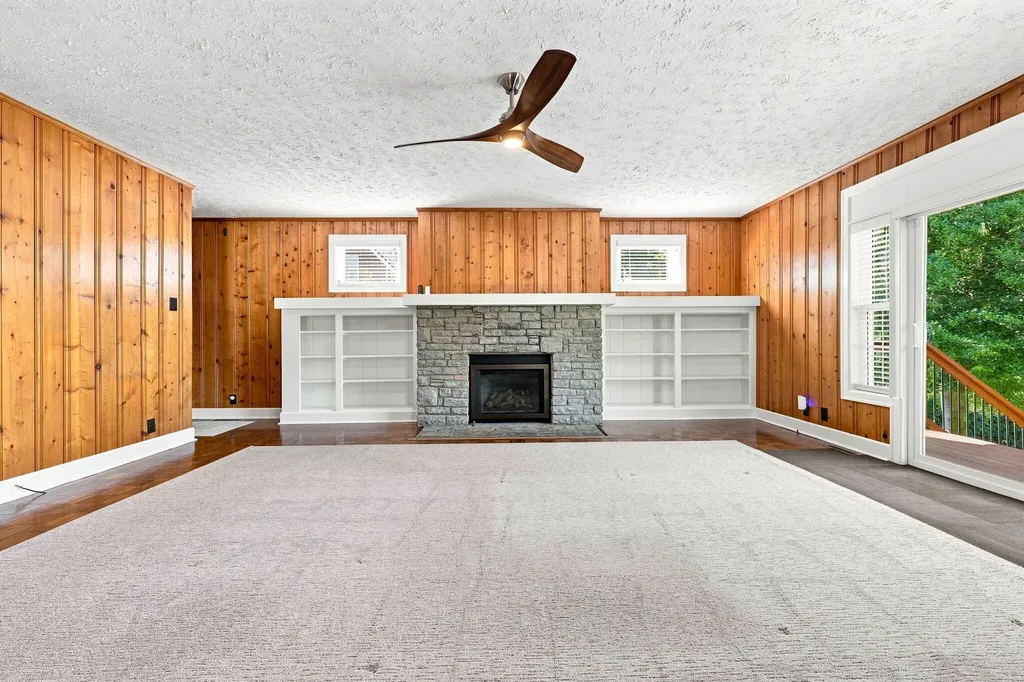624 Blue Ash Drive Lexington KY 40503