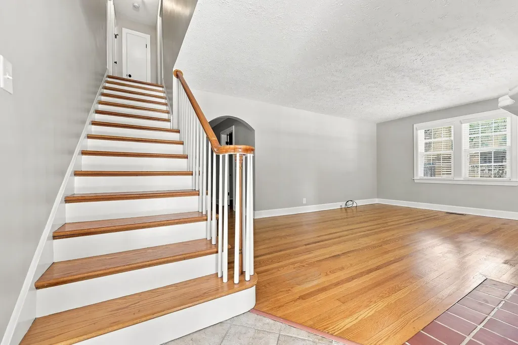 624 Blue Ash Drive Lexington KY 40503
