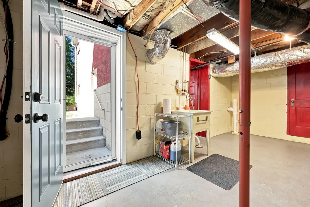 624 Blue Ash Drive Lexington KY 40503
