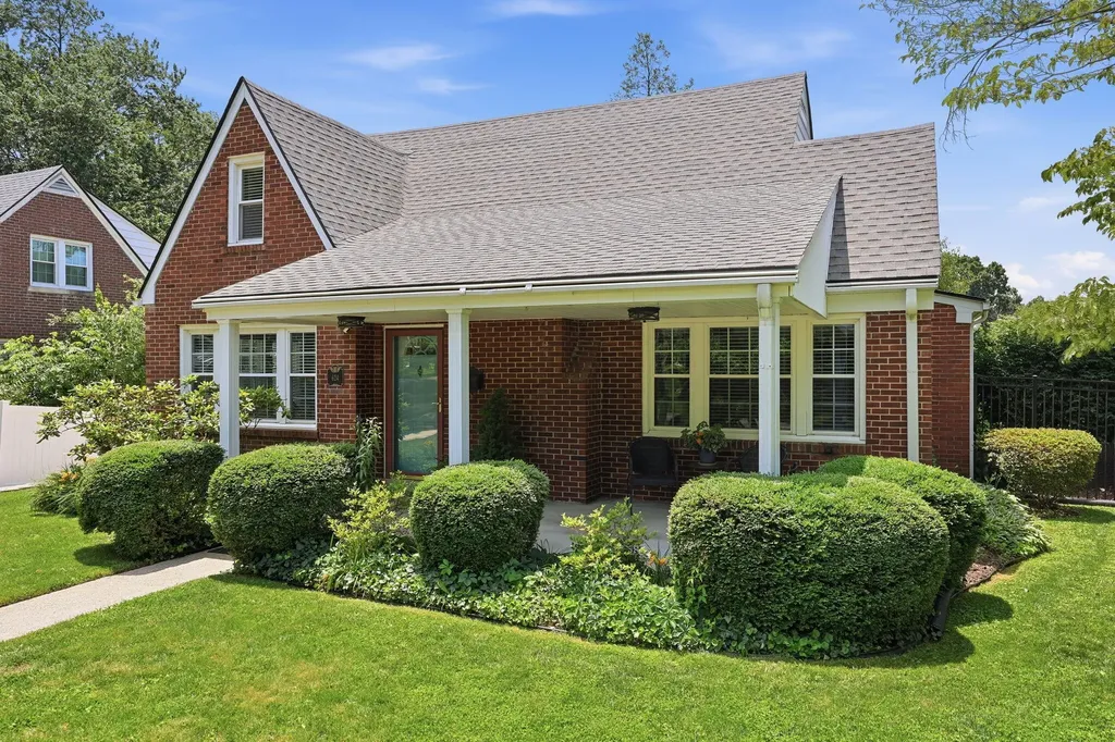 624 Blue Ash Drive Lexington KY 40503