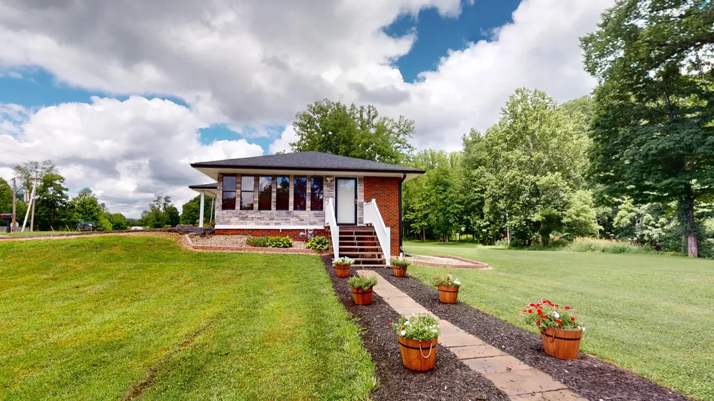 19782 W Us Highway 60 Olive Hill KY 41164