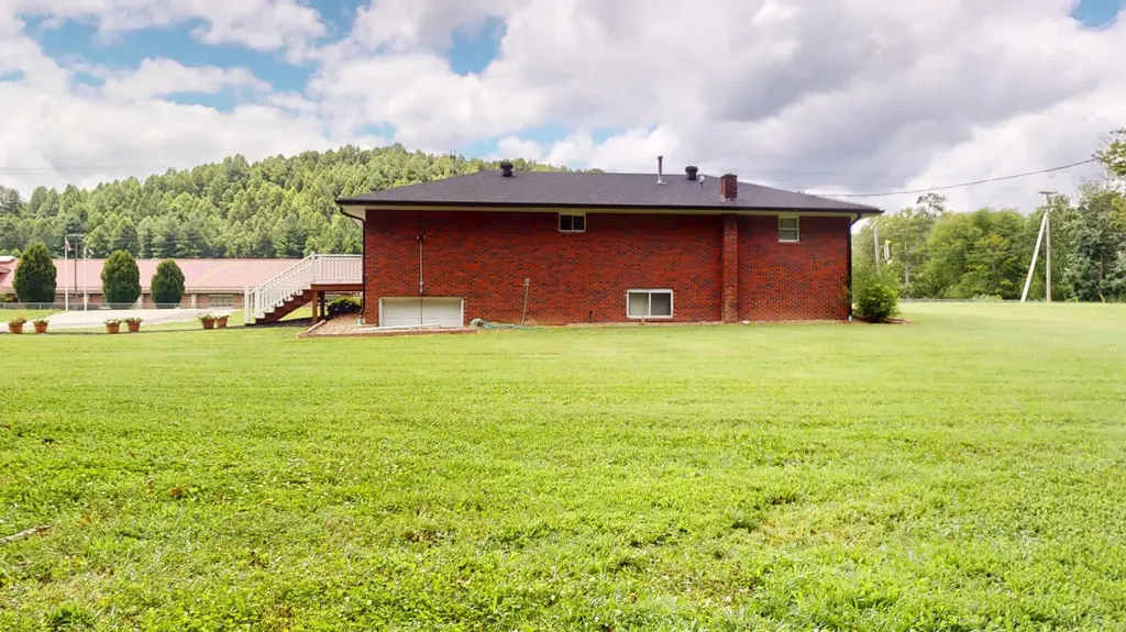 19782 W Us Highway 60 Olive Hill KY 41164