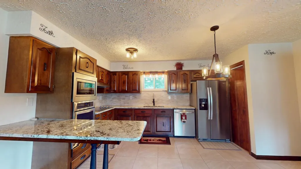 19782 W Us Highway 60 Olive Hill KY 41164