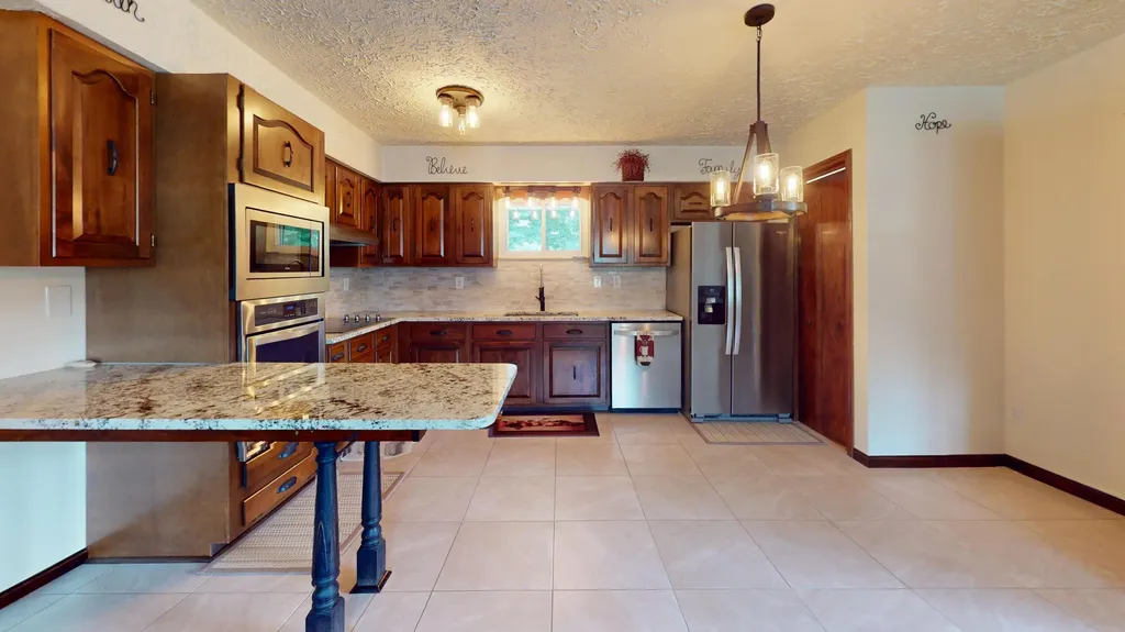 19782 W Us Highway 60 Olive Hill KY 41164