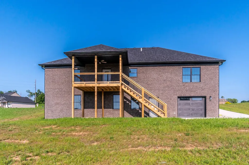 181 Central Park Avenue Berea KY 40403