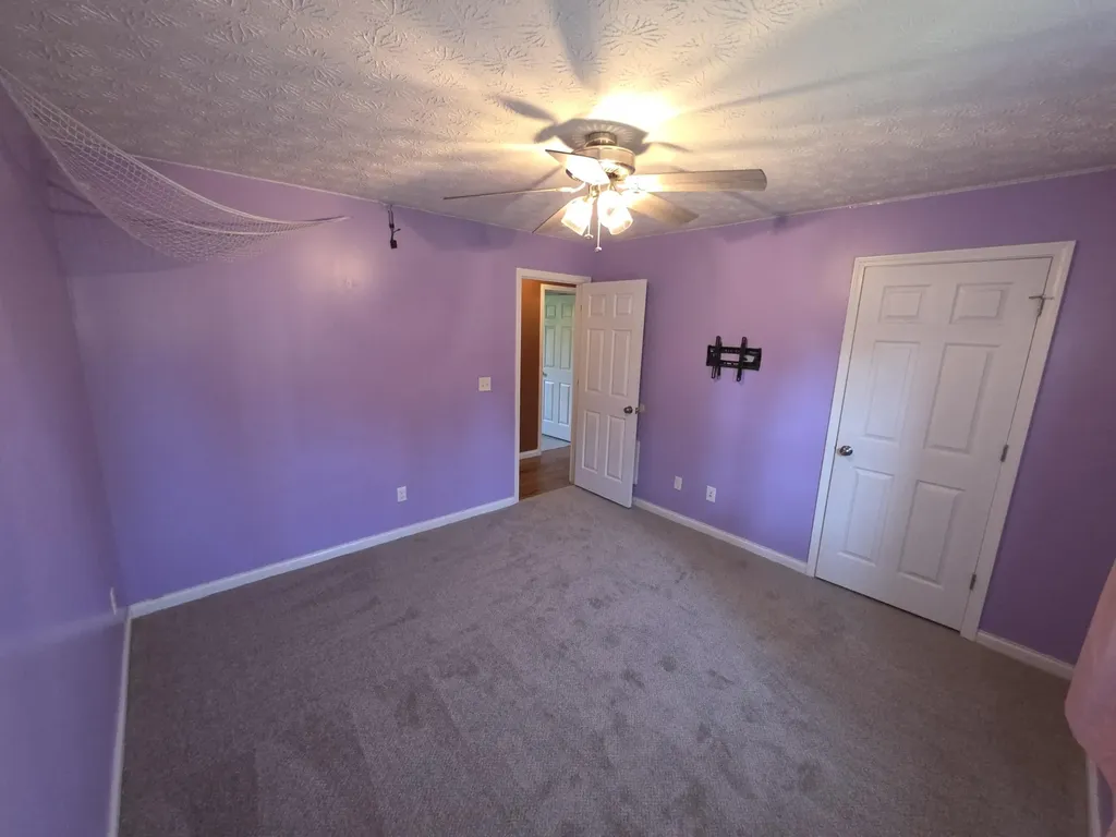 1968 Holly Grove Road Corbin KY 40701