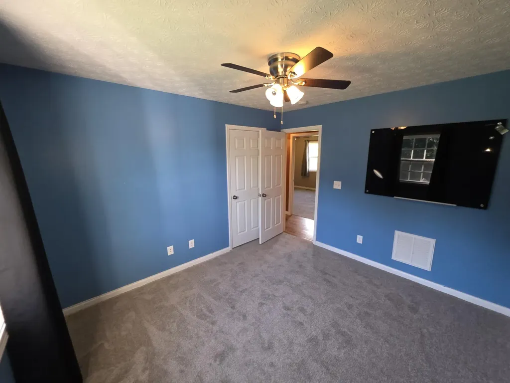 1968 Holly Grove Road Corbin KY 40701