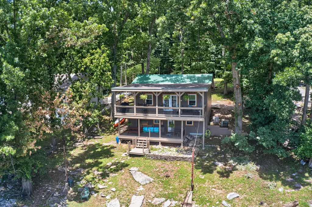 1724 Paradise Camp Road Harrodsburg KY 40330