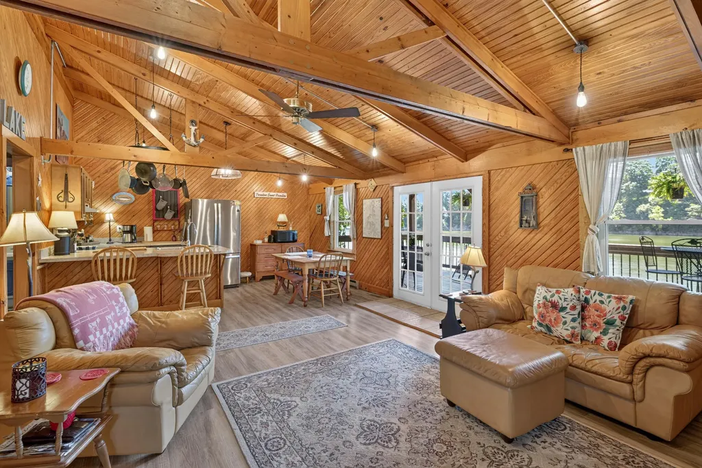 1724 Paradise Camp Road Harrodsburg KY 40330
