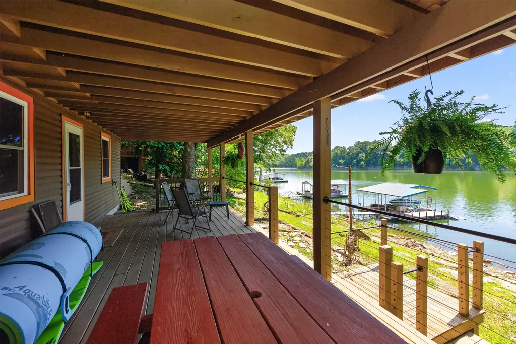 1724 Paradise Camp Road Harrodsburg KY 40330
