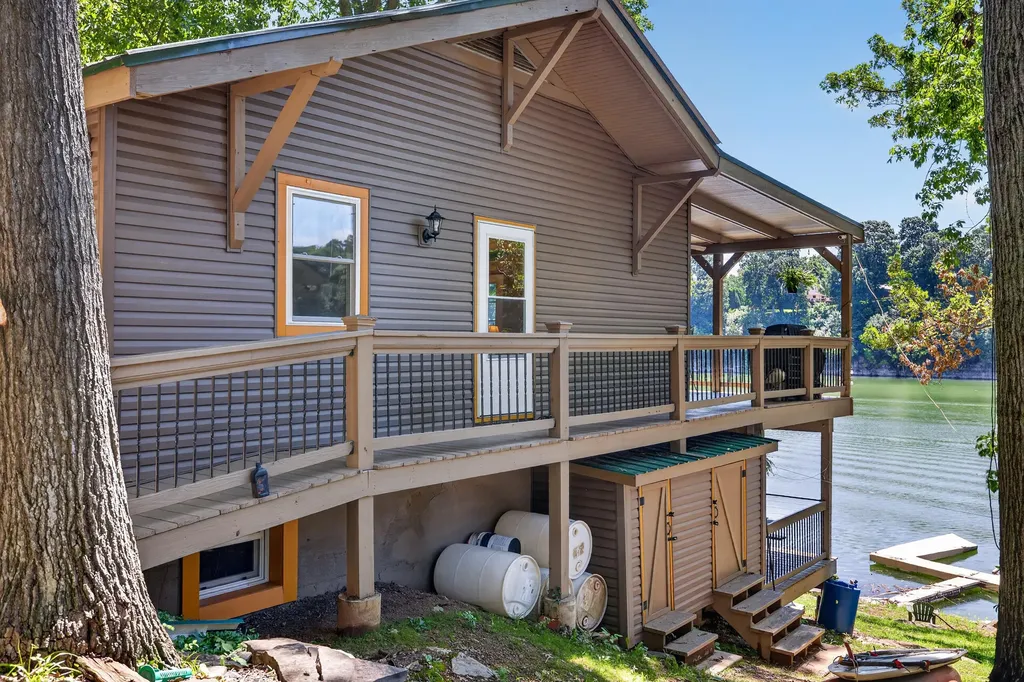1724 Paradise Camp Road Harrodsburg KY 40330