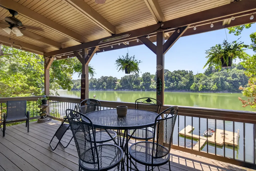 1724 Paradise Camp Road Harrodsburg KY 40330
