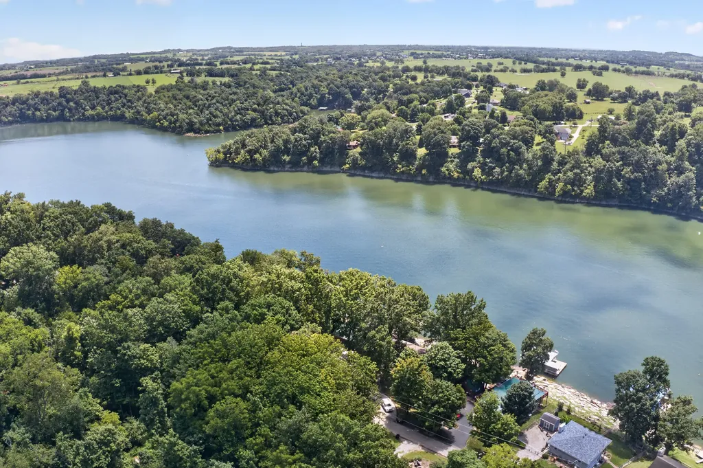 1724 Paradise Camp Road Harrodsburg KY 40330