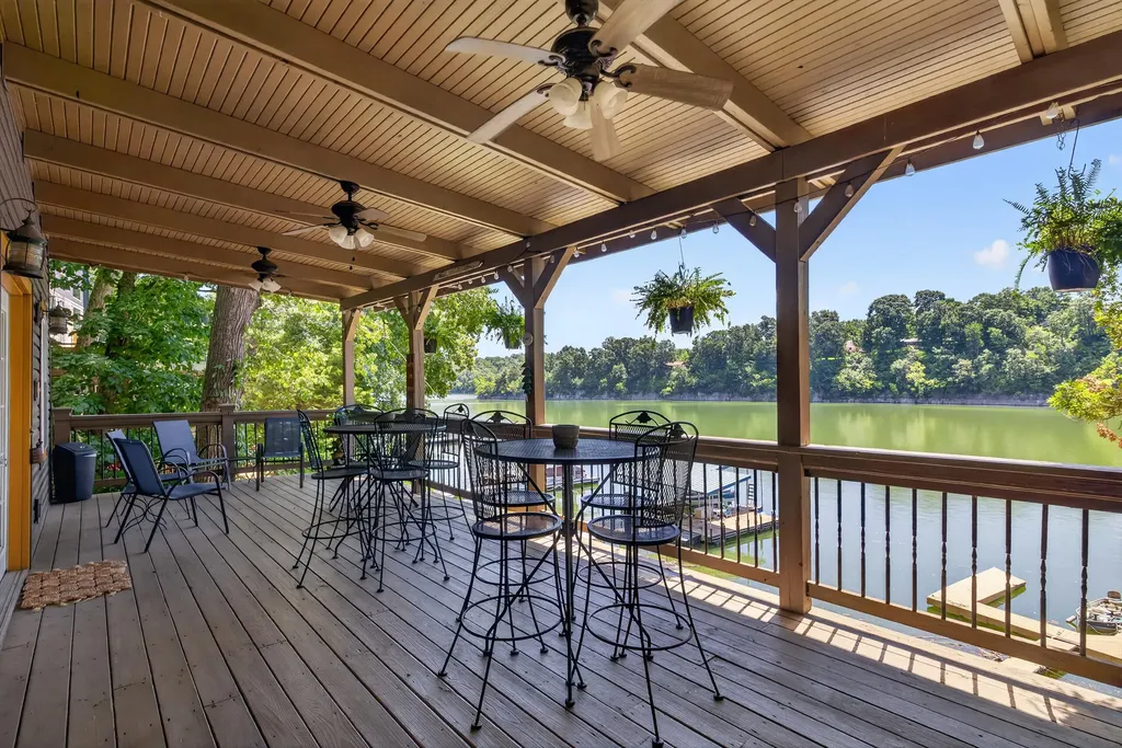 1724 Paradise Camp Road Harrodsburg KY 40330