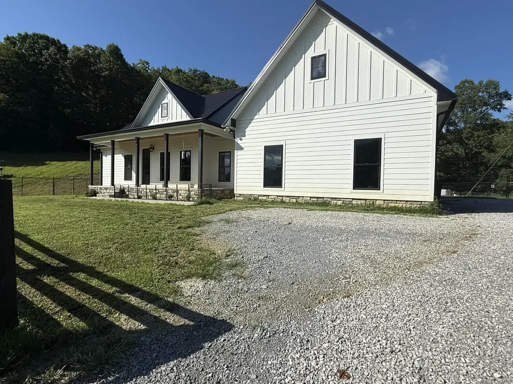 775 Powell Branch Road Bimble KY 40915