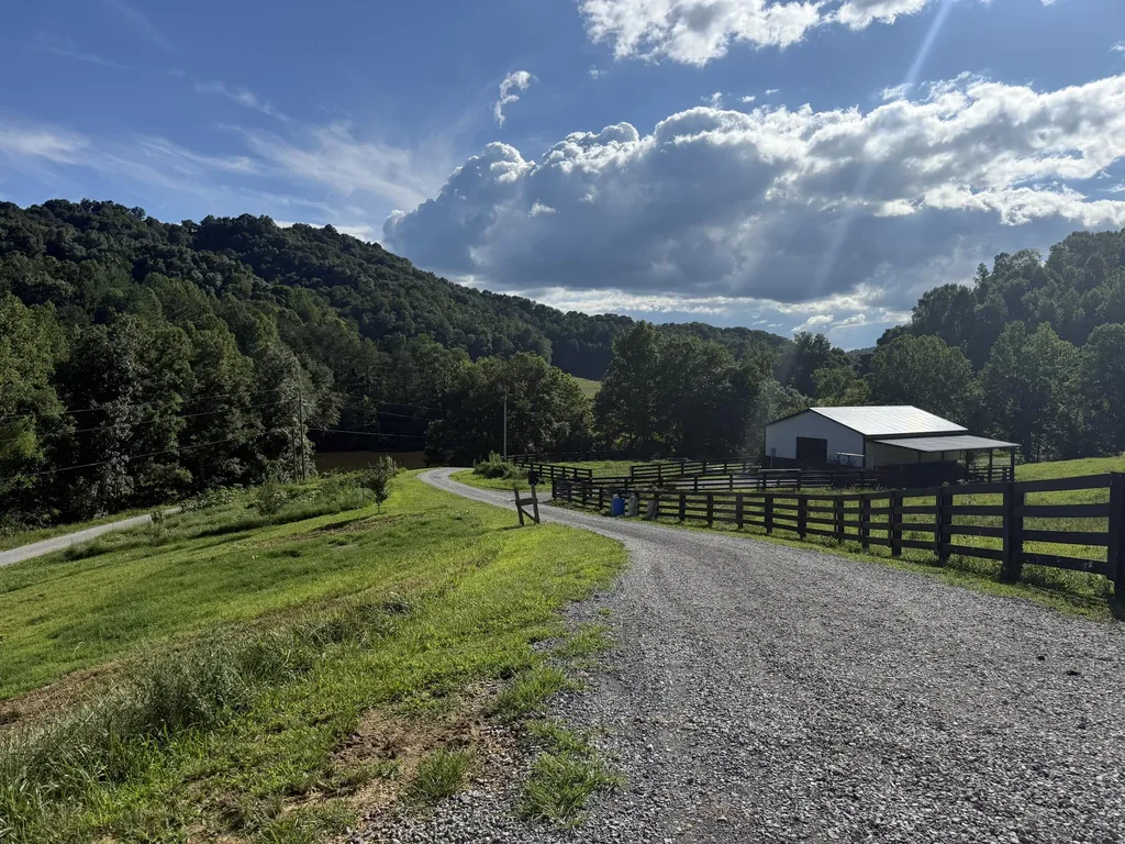 775 Powell Branch Road Bimble KY 40915