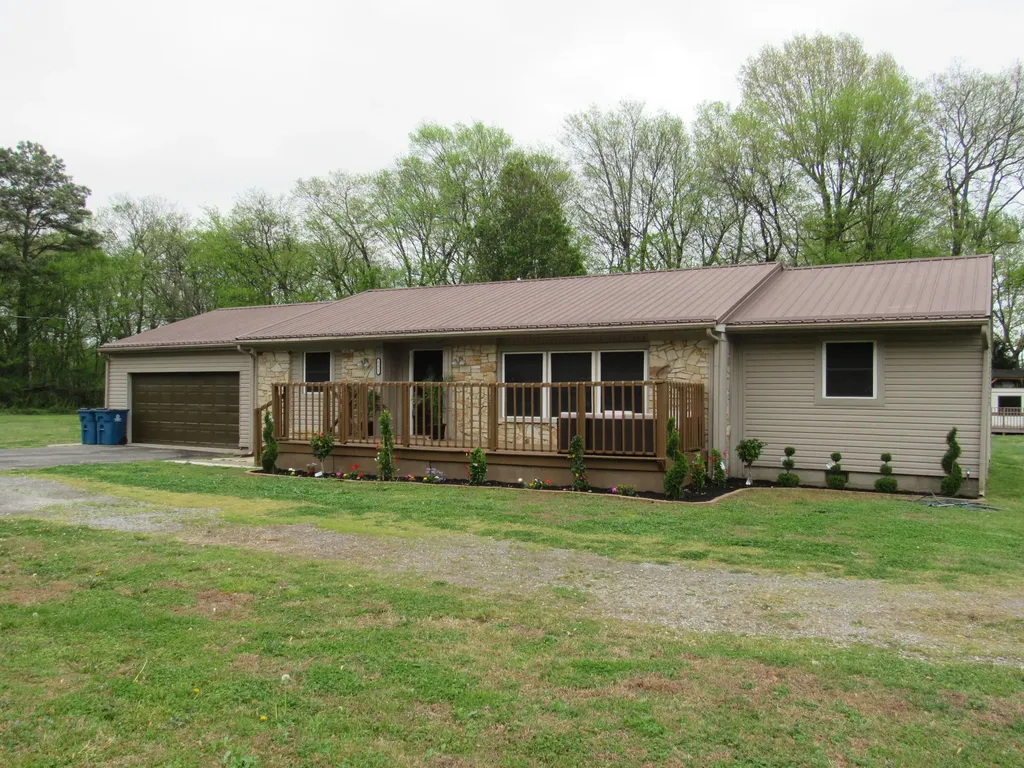155 Deanne Drive Ledbetter KY 42058