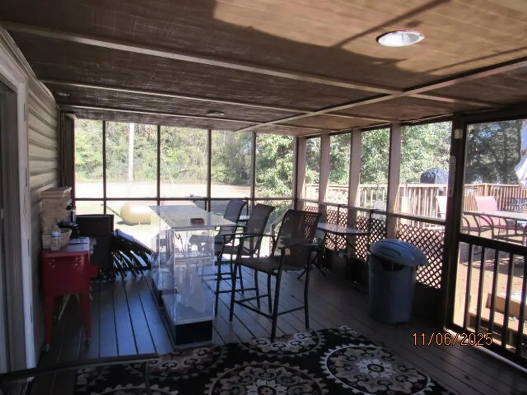 155 Deanne Drive Ledbetter KY 42058